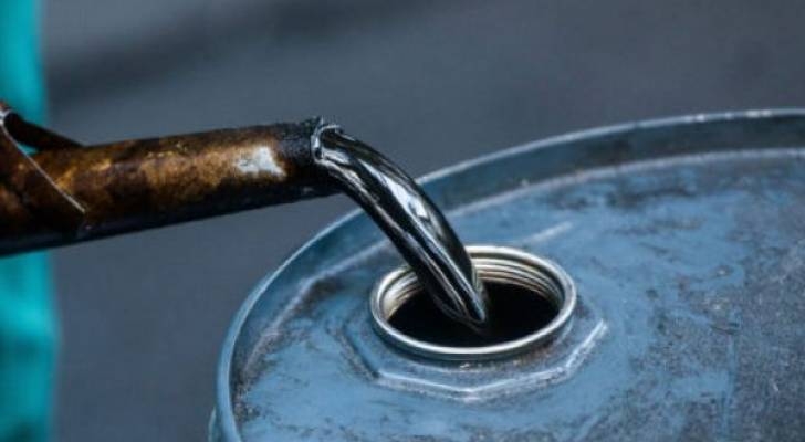 النفط يصعد 3% مع تقييم المستثمرين توقعات السوق والرسوم الجمركية الأمريكية