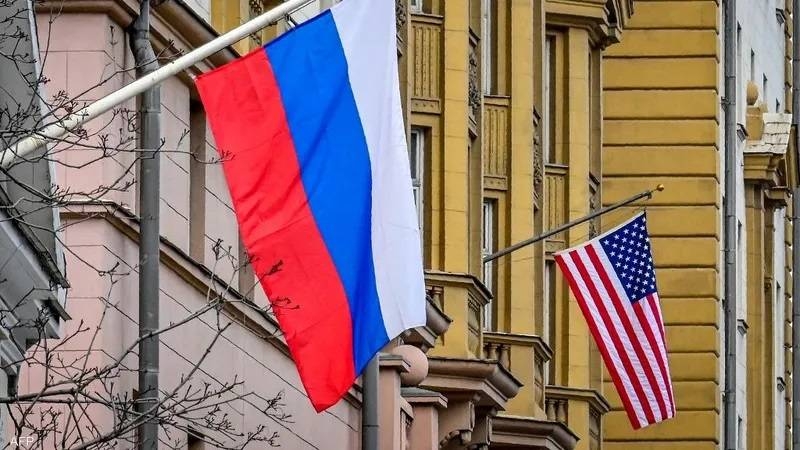 واشنطن تخطط لفرض رسوم جمركية بنسبة 500% على حلفاء روسيا