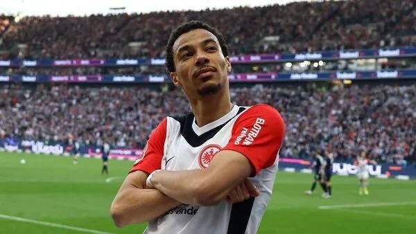 ليفربول يقدم 94 مليون دولار لضم إيكيتيكيه من أينتراخت