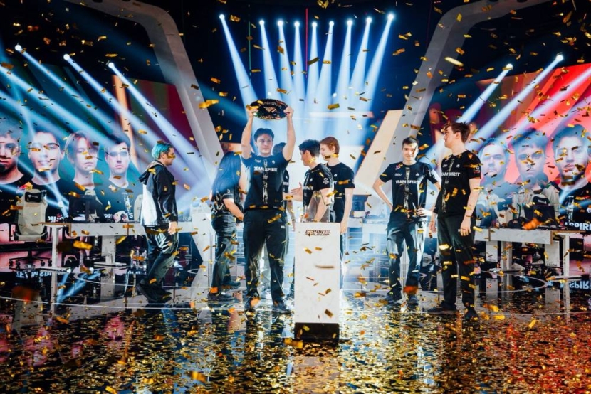 "فالكونز" السعودي يخسر نهائي Dota 2 وجائزة المليون دولار 