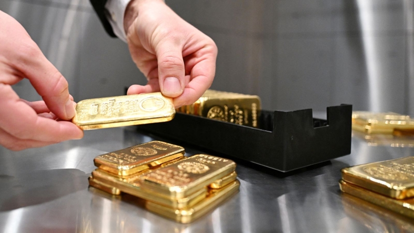 أسعار الذهب تستقر بانتظار توضيح سياسة ترمب بشأن رسوم السبائك