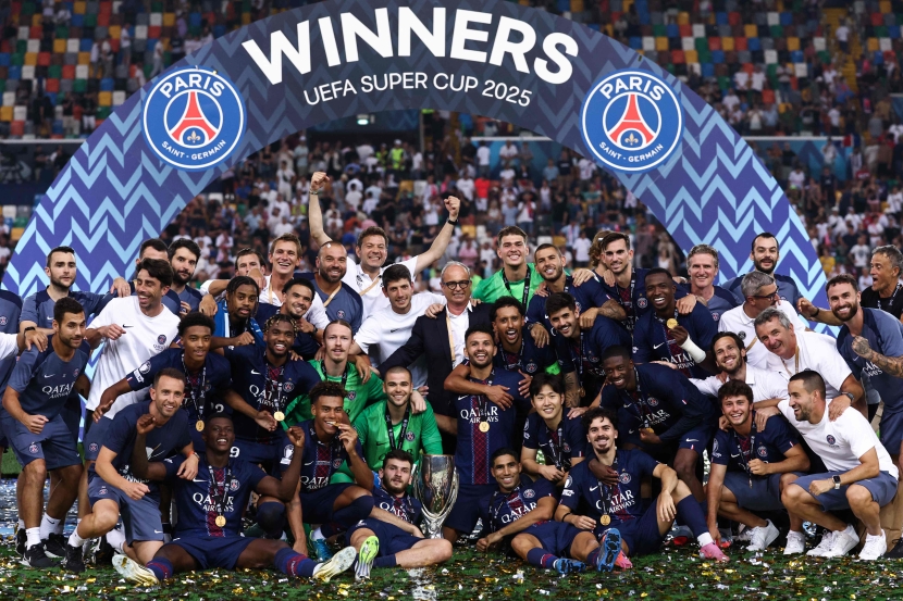 باريس سان جيرمان يتوج بلقب كأس السوبر الأوروبي وينال جائزته 5 ملايين يورو