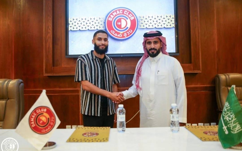 ضمك يتعاقد مع عليوي 3 أعوام دون رسوم انتقال .. الراتب يتجاوز 10 ملايين ريال