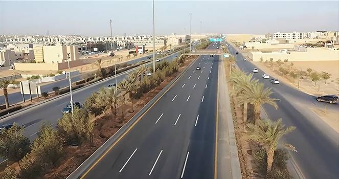 تنفيذ مشروع إستراتيجي لتطوير طريق في الرياض بطول 15.5 كيلومترا