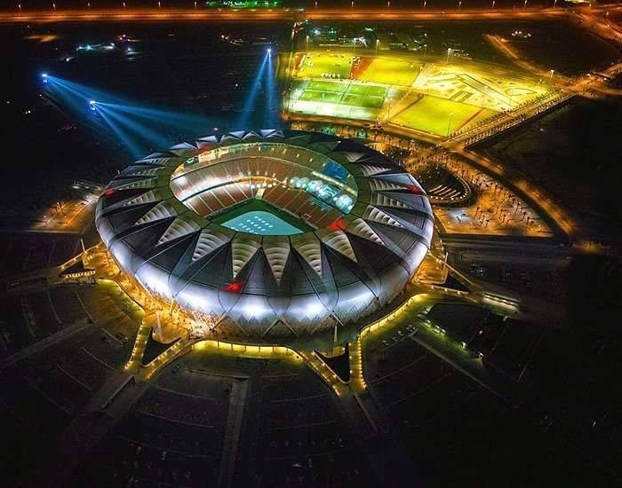 من الملاعب إلى السياحة .. كيف تصنع السعودية اقتصادها الرياضي؟