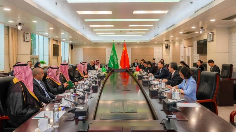 السعودية توقع 3 مذكرات تفاهم مع شركات صينية لتوطين التقنيات الصناعية المتقدمة