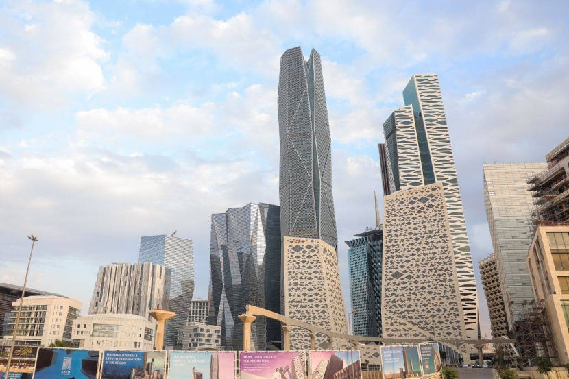بدء التسجيل في برنامج "عزم" لتوظيف الكفاءات السعودية في المجالات التقنية والمهنية
