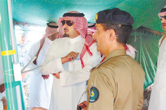 الأمير مشعل يتفقد مشروع الإيواء الدائم في نجران
