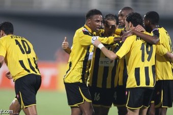 الاتحاد والهلال يواجهان الوحدة والأهلي الإماراتيان غداً في دوري المحترفين الآسيوي