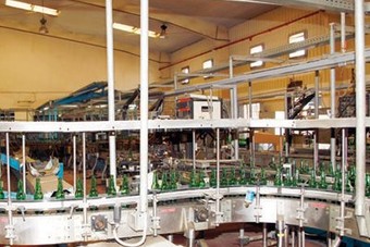 الشركة السعودية العربية للزجاج أكبر مصنع للعبوات الزجاجية في الشرق الأوسط وشمال إفريقيا