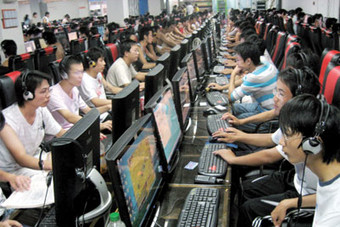 الصين تشدد الرقابة على الإنترنت بـ «جدار الحماية العظيم»