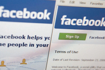 تحذيرات من الكشف عن معلومات شخصية على موقع فيسبوك حرصا على سلامة الأطفال