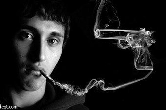للنقاش: ماهي أسباب تفشي ظاهرة التدخين بين المراهقين ؟