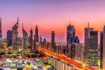 موقع أميركي: دبي تسعى لتكون مركزاً لتقنيات المستقبل