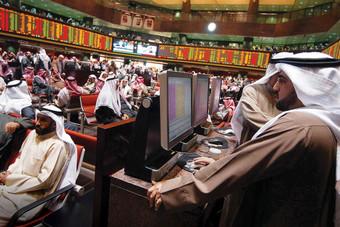  بورصة الكويت تغلق على ارتفاع مؤشراتها الرئيسية الثلاثة