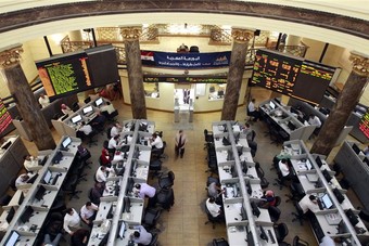 البورصة المصرية تخسر 2.1 مليار جنيه خلال تعاملاتها