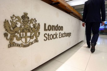 مؤشر بورصة لندن الرئيسي يغلق على إنخفاض