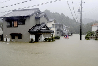 الإعصار "هاغيبيس" يضرب اليابان مخلفا قتيلين 