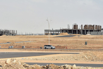 بعد تطويرها .. أرض خاضعة للرسوم توفر 1500 قطعة سكنية في الرياض 