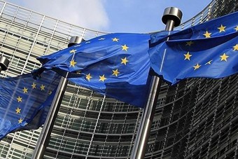 الاتحاد الأوربي يدرس تاجيل إصلاح صندوق الانقاذ المالي لمنطقة اليور
