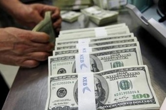 سندات لبنان الدولارية عند مستويات متدنية قبيل اجتماع مع صندوق النقد