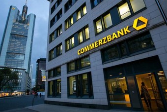 "كومرتس بنك" ماض في خفض التكاليف بعد فشل محاولة الاندماج مع "دويتشه بنك"