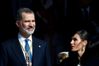 ملك إسبانيا يقود مراسم تكريم ضحايا كورونا يوم 16 يوليو