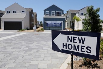 مبيعات المنازل القائمة في امريكا تهبط لأدنى مستوى في 9 أعوام