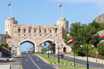 عمان: تعيين وزيرا للخارجية وآخر للمالية