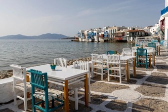 للشهر الرابع على التوالي.. عائدات قطاع السياحة في اليونان تهبط 97% خلال يونيو
