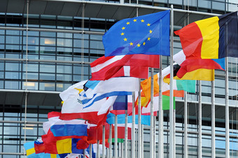 المفوضية الأوروبية تستعد لعرض ميثاقها الجديد حول طالبي اللجوء