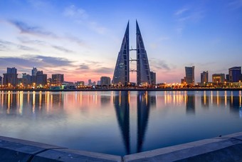 البحرين تعين بنوكا لترتيب إصدار صكوك وسندات دولارية من عدة شرائح