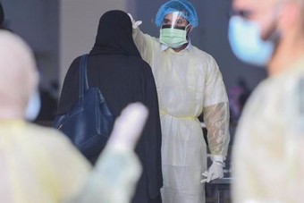 الإمارات تسجل 883 إصابة بكورونا في أعلى زيادة منذ أواخر مايو 