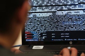 هجمات إلكترونية تسفر عن سرقة مبلغ كبير من جامعات سويسرية 