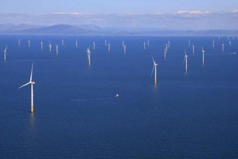 جونسون: طاقة الرياح البحرية ستزود عم جميع منازل بريطانيا بالطاقة بحلول 2030 