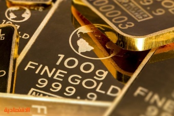الذهب يرتفع مع تراجع الدولار والبلاتين دون أعلى مستوى في 6 سنوات ونصف