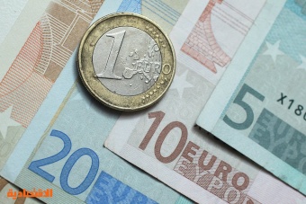اليورو يرتفع لأعلى مستوى في أسبوع مع توقعات برفع المركزي الأوروبي للفائدة