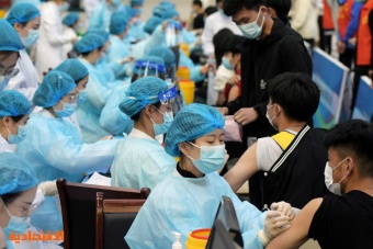 بكين تطمئن المشككين في لقاح كوفيد..  الرئيس "شي" تلقى اللقاح الصيني