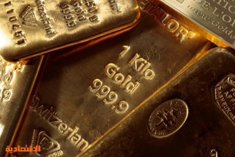 الذهب يرتفع بدعم تصيد الصفقات وتراجع الدولار بعد خسائر كبيرة