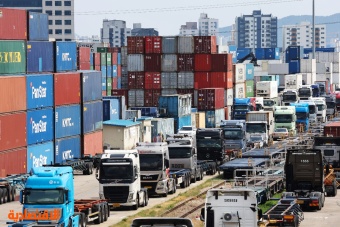 إضراب سائقي الشاحنات في كوريا الجنوبية يتسبب في خسائر بـ 1.2 مليار دولار