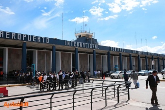 إعادة فتح مطار كوسكو في جنوب البيرو بعد يومين على تعليق العمل فيه