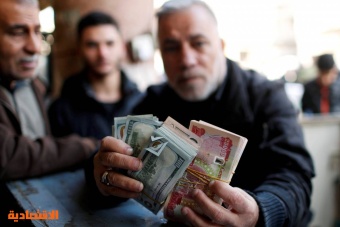 الدينار العراقي يفقد 10 % من قيمته منذ نوفمبر .. قلق من ارتفاع أسعار السلع المستوردة