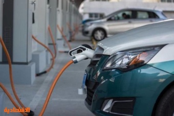 بريطانيا: نمو مبيعات السيارات الكهربائية يقلص الطلب على الوقود