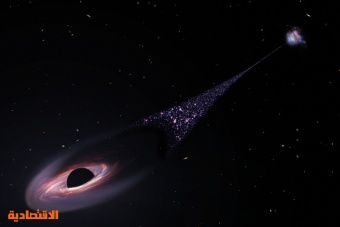 اكتشاف ثقب أسود يتسبب تدفقه في الفضاء بتكوين مسارات من النجوم 