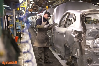 إنتاج السيارات في بريطانيا ينمو 9.9% خلال الشهر الماضي 