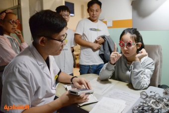 65 % من الطلبة في المدارس الصينية يعانون قصر النظر
