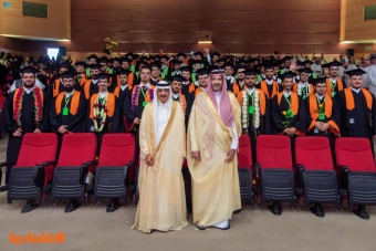 أمير المدينة المنورة يرعى حفل تخريج طلاب وطالبات جامعة الأمير مقرن