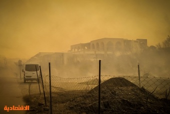 اليونان تشهد أكبر عملية إجلاء بسبب حرائق جزيرة رودوس السياحية