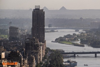 أكبر بنكين حكوميين في مصر يطرحان شهادات إيداع دولارية لتخفيف أزمة العملة 