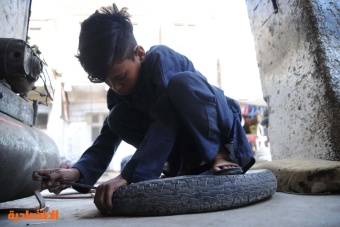 الوضع الاقتصادي في باكستان يدفع الأطفال لترك التعليم من أجل كسب العيش